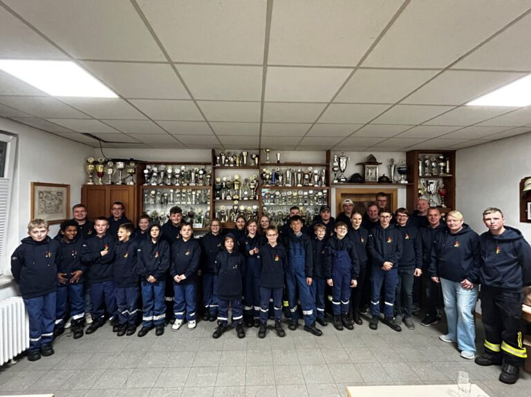 574389195_1243457624481562_1810249649094574685_n