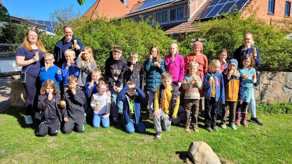 Ausflug der Kinderfeuerwehr Nahrendorf- Oldendorf 26,04,2025_Bild1